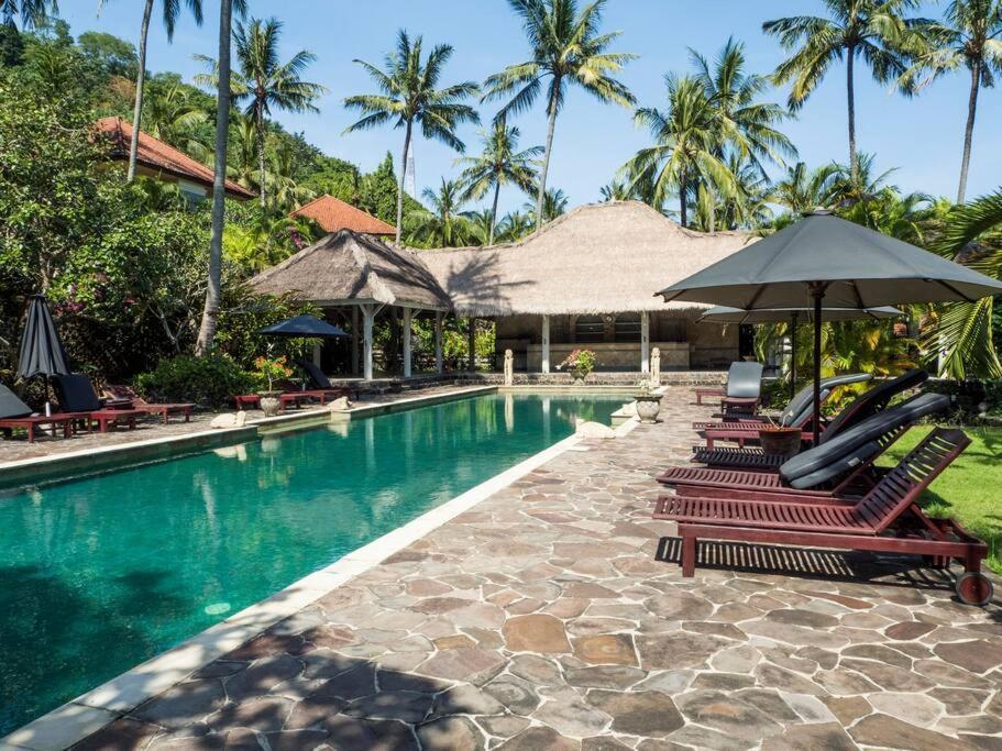 Villa 7, Secret Garden, Kerandangan, Near Senggigi Mataram Exterior photo