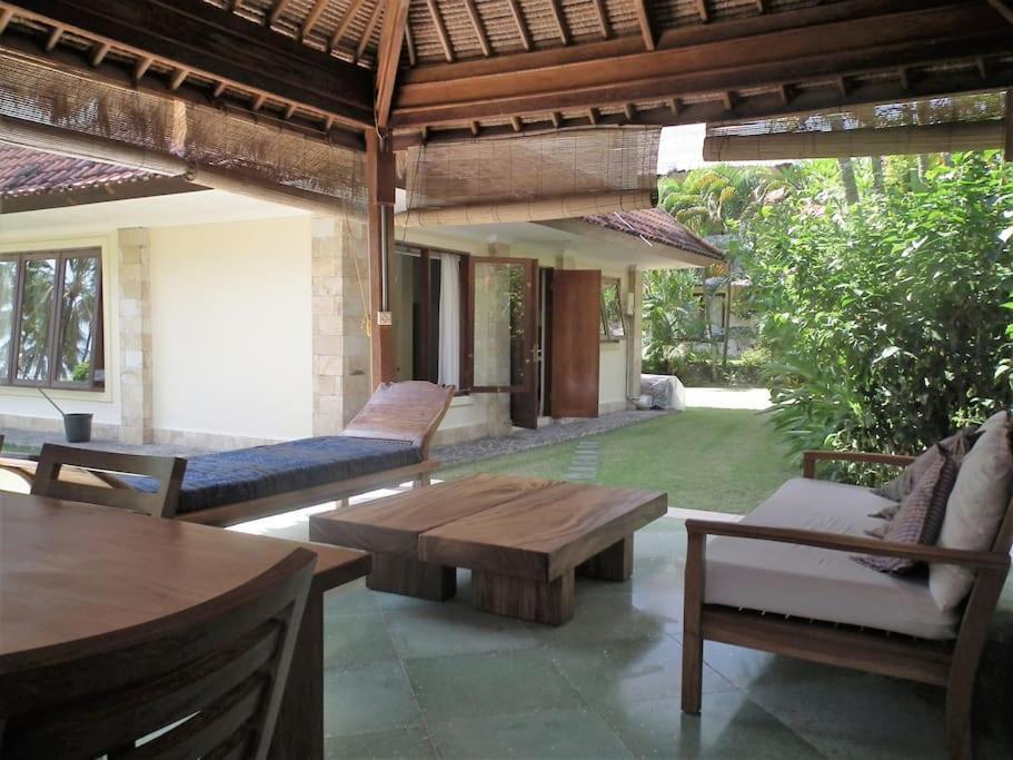 Villa 7, Secret Garden, Kerandangan, Near Senggigi Mataram Exterior photo